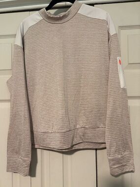 New Balance Running Pullover Sweatshirt | Athleisure Performance Top Neutral